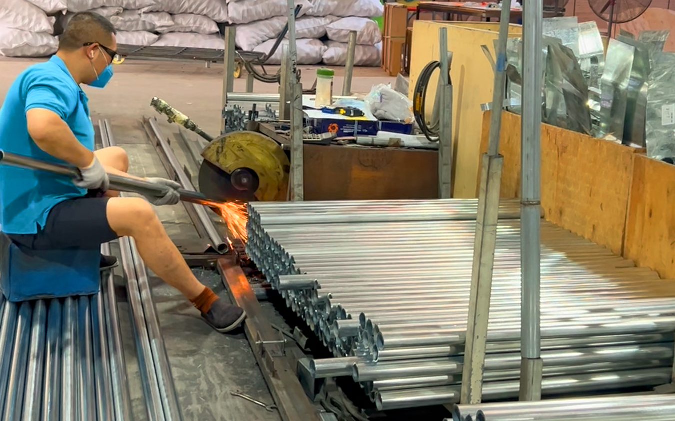 Seize the delivery deadline: Dirolep Factory is fully committed to the production of the Oman order